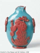 Snuff bottle with the God of Wealth