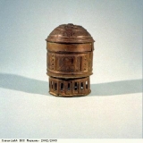 Cosmetic pot from the Asante people of Ghana